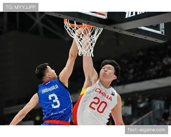 杨瀚森无球跑动提升篮板对比队友更具侵略性
